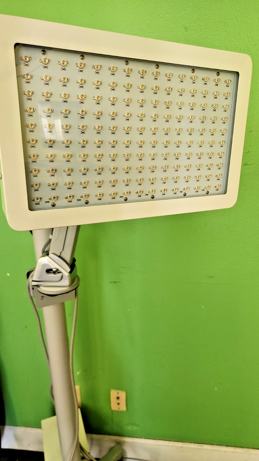 Ward Photonics UltraSlim Digital Light Therapy System *Read Full Description*
