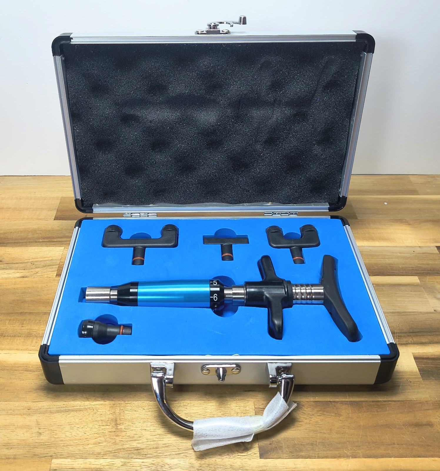 Manual Chiropractic Adjusting Tool Set Spine Impulse Massager Case & 4 Heads