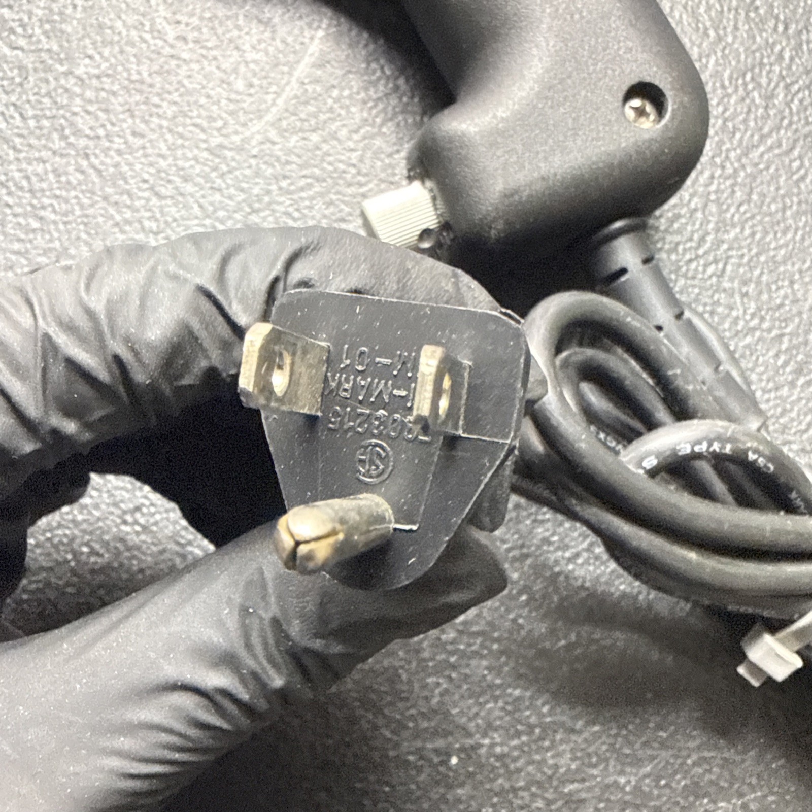 MULTIPLE DIGITAL TOGGLE MDT CHIROPRACTIC ADJUSTMENT DEVICE
